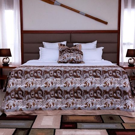 Akasu Bed And Breakfast Кампала Экстерьер фото