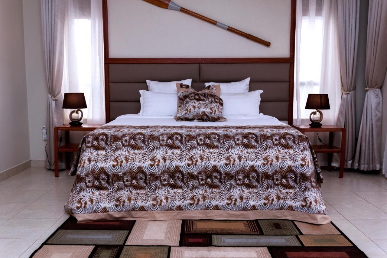 Akasu Bed And Breakfast Кампала Экстерьер фото
